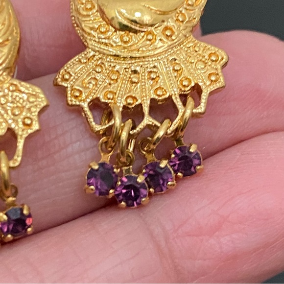 Vintage 90’s AVON Gold-tone Peacock Purple Crystal Fringe Earrings 7.3g - Picture 15 of 15